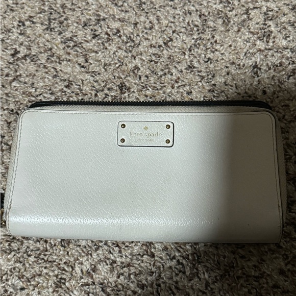 Kate Spade hand bag and wallet - Picture 6 of 11